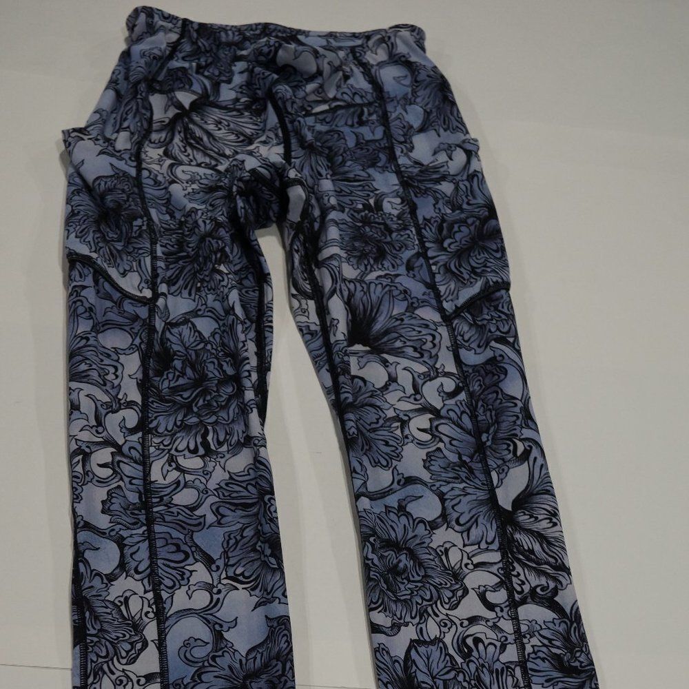 lululemon athletica Blue Floral Leggings